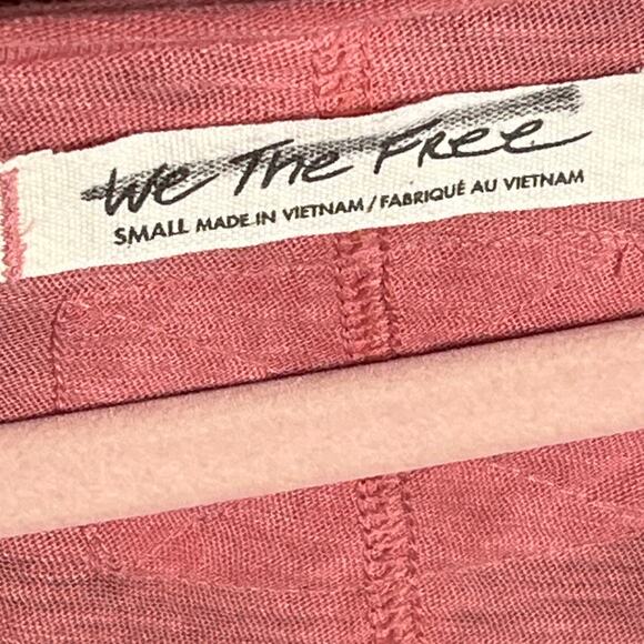 We The Free by Free People It's A Secret Tee mauve burgundy pink size small NWOT - Picture 2 of 3